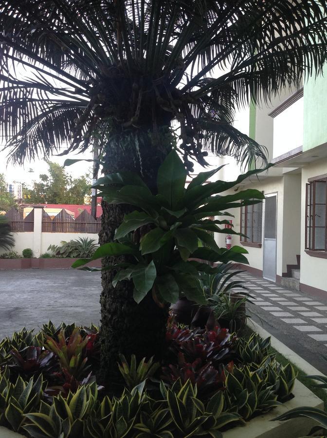 Danel Pensionne House تاكلوبان المظهر الخارجي الصورة