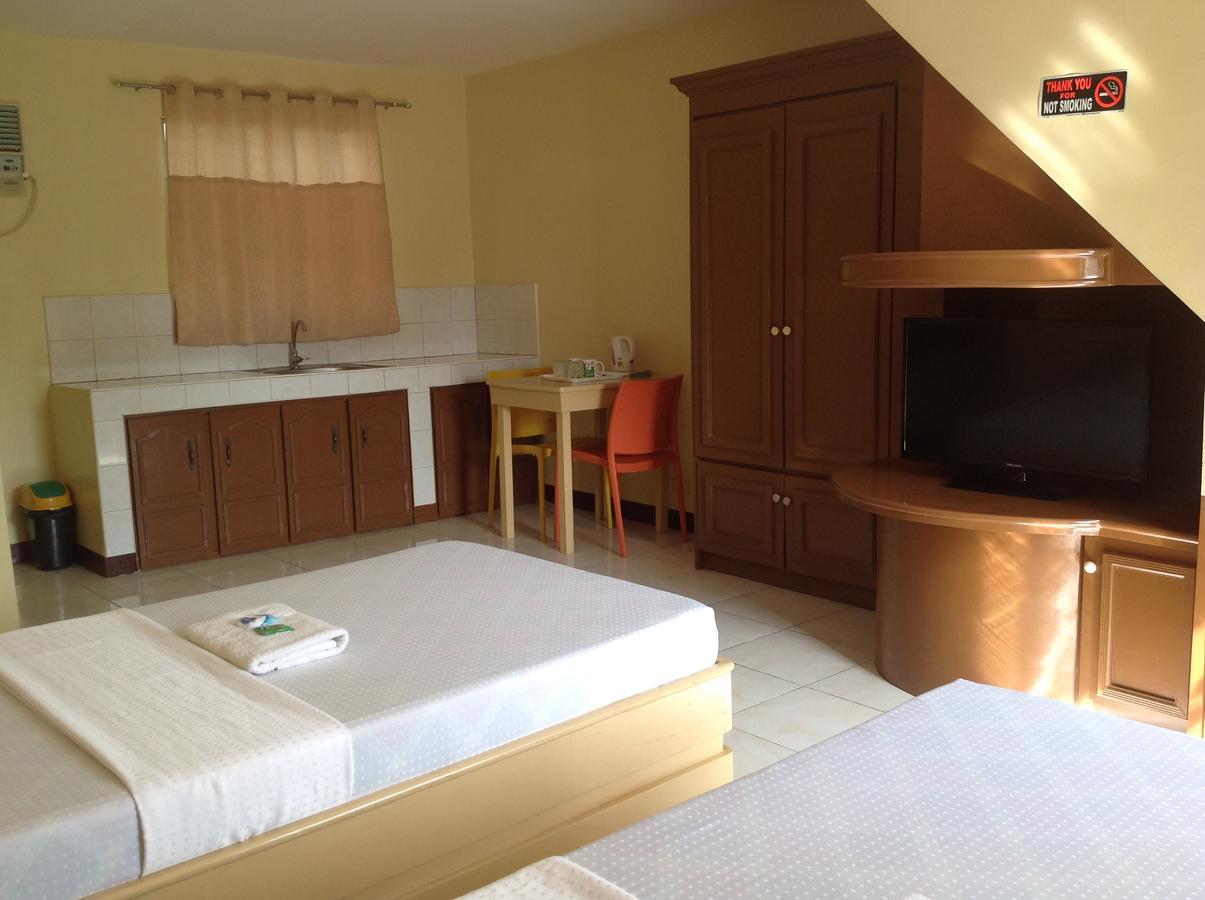 Danel Pensionne House تاكلوبان المظهر الخارجي الصورة